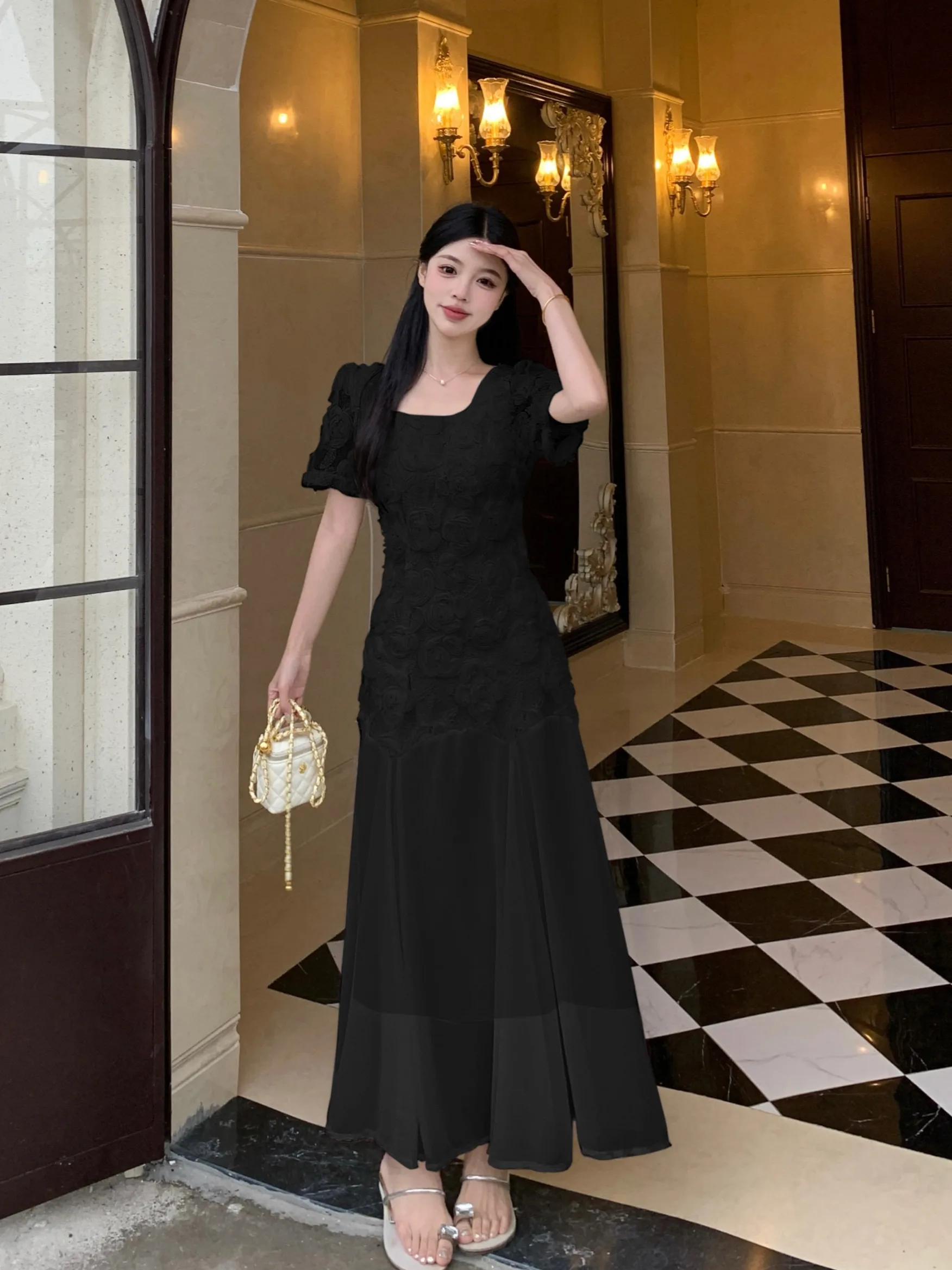 

Новое летнее женское платье больших размеров с вышивкой, цветочным узором, квадратным вырезом, А-силуэта, длинное, с завышенной талией, скрывающее живот