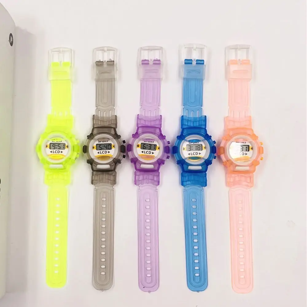 ساعات يد رقمية للأولاد والبنات للأطفال، ساعة رياضية مقاومة للماء، ساعة إلكترونية للأطفال