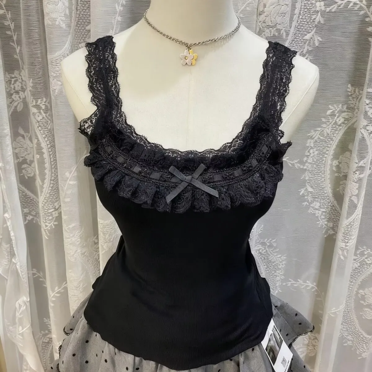 Vintage Gothic Sexy Camisole Damen Ästhetisches Lolita Slim Schwarzes Spitzen Off-Shoulder Kawaii Top Hepburn Y2k Schleife Figurbetontes Tanktop