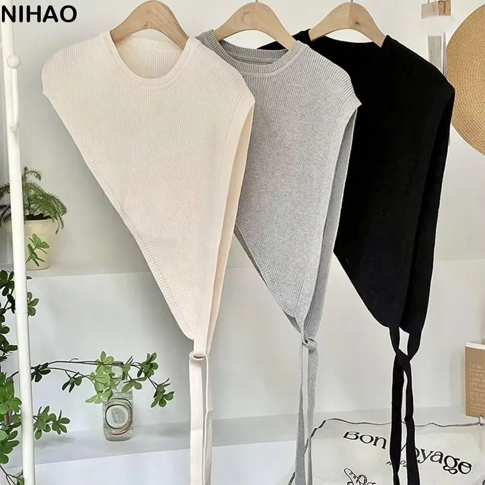 

Solid Color Women's Knitted Shawl Fashion Retro Crossbody Shawl Oblique Shoulder Niche Design Vest Skew Triangle Shawl
