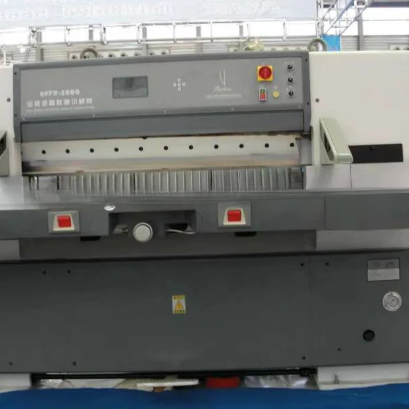 92 Polar Cutter, China-made Computerized Industrial Guillotine Paper Cutter Touch Screen Programmable Paper Cutting Machine, S