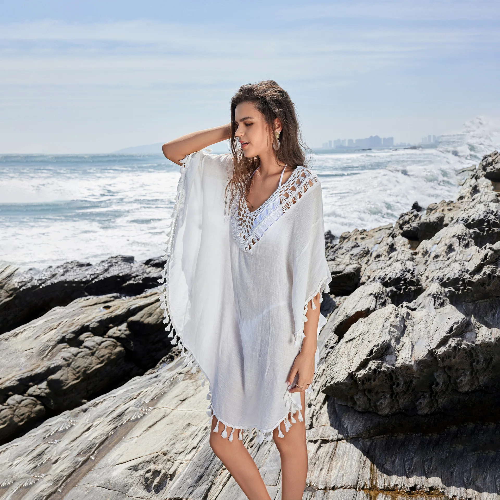 

2025 New Women's Solid Color Hand Hook Splicing Beach Skirt Bikini Hoodie Swimsuit Sunscreen Clothing