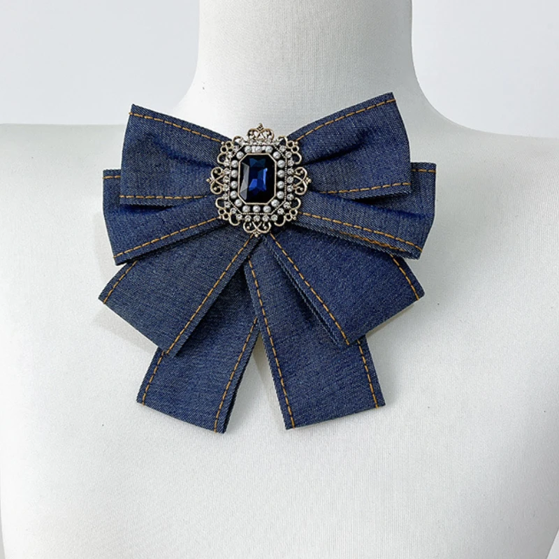 Vintage Fabric Denim Bow Brooch Pear Crystal Badge British Style Shirt Collr Pins Jewelry Brooches for Women Accessories