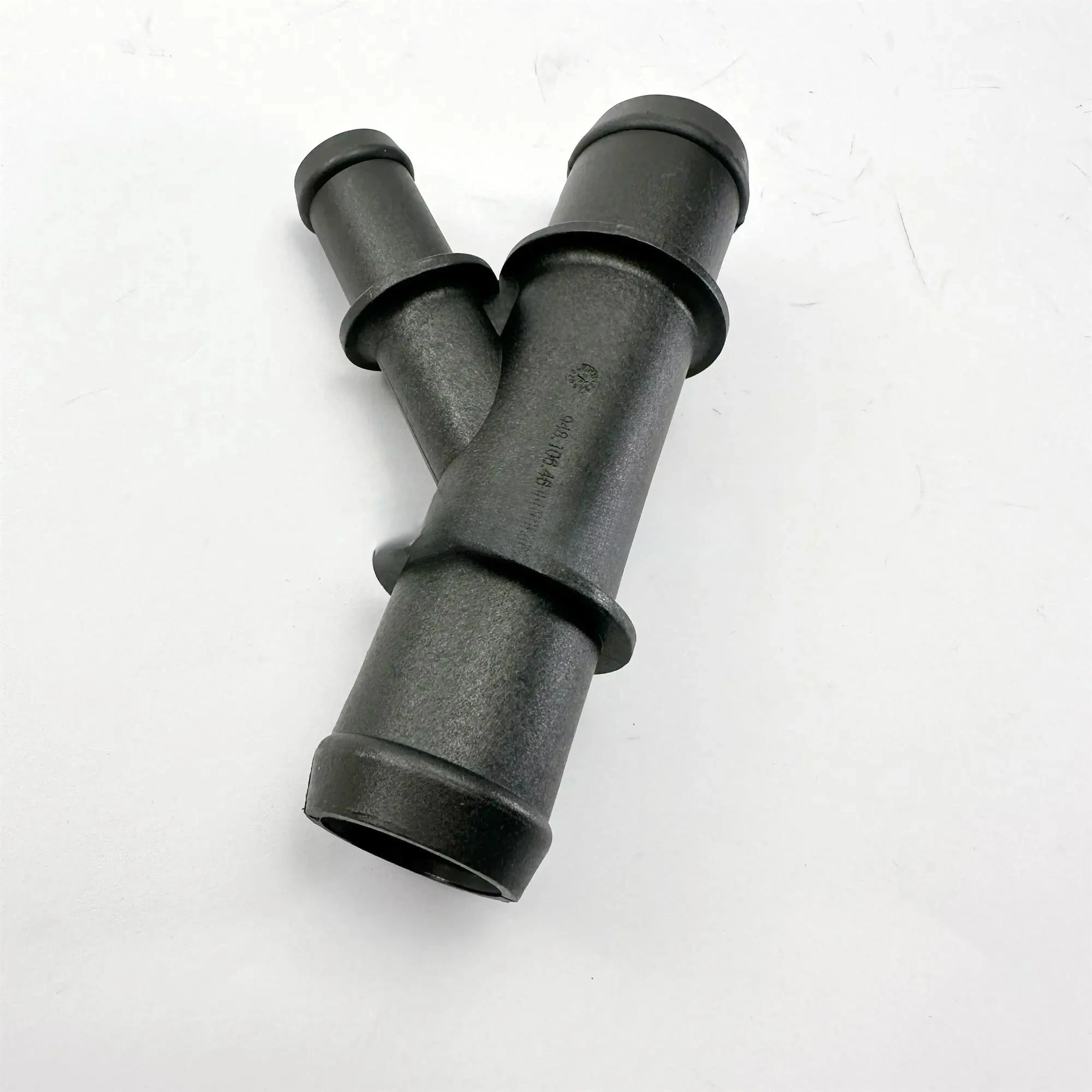 

Water Pipe 94810646100 Connector For porsche Panamera Macan Three-Way Water Pipe Y Type Water Pipe