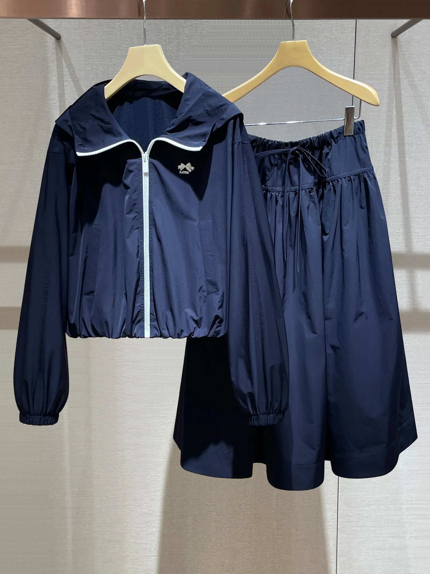 Casual sports loose and thin hooded short jacket drawstring high waist skirt set