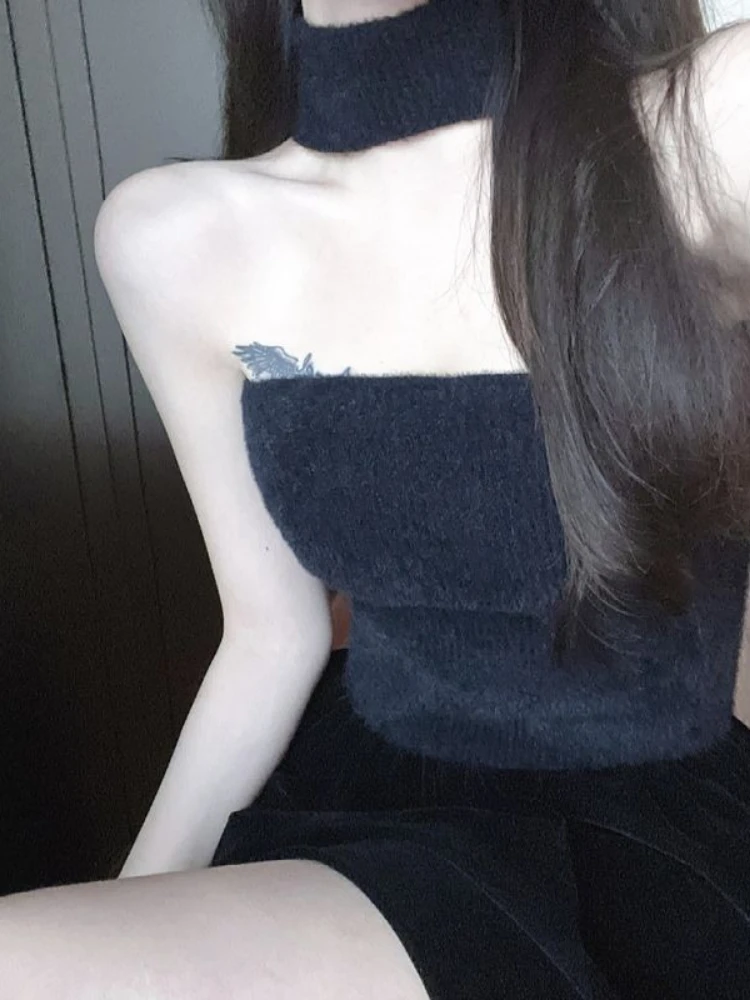 เสื้อกล้ามเซ็กซี่แบบผูกคอสำหรับผู้หญิง สวมใส่ได้สองด้าน สไตล์สตรีทแวร์สำหรับฤดูใบไม้ร่วง ดีไซน์ทันสมัย ยืดหยุ่น น่ารักแบบเกาหลี เรียบง่าย แมทช์ได้กับทุกชุด สไตล์ลำลอง