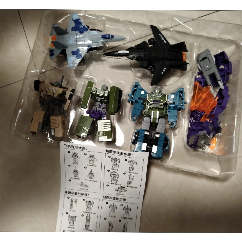 9.  45'' 24cm/5 w 1 Robot Transformujący się Figurka Akcji Model Plastikowy Robot Motyw Militarny Seria Zabawek Prezent dla Dzieci