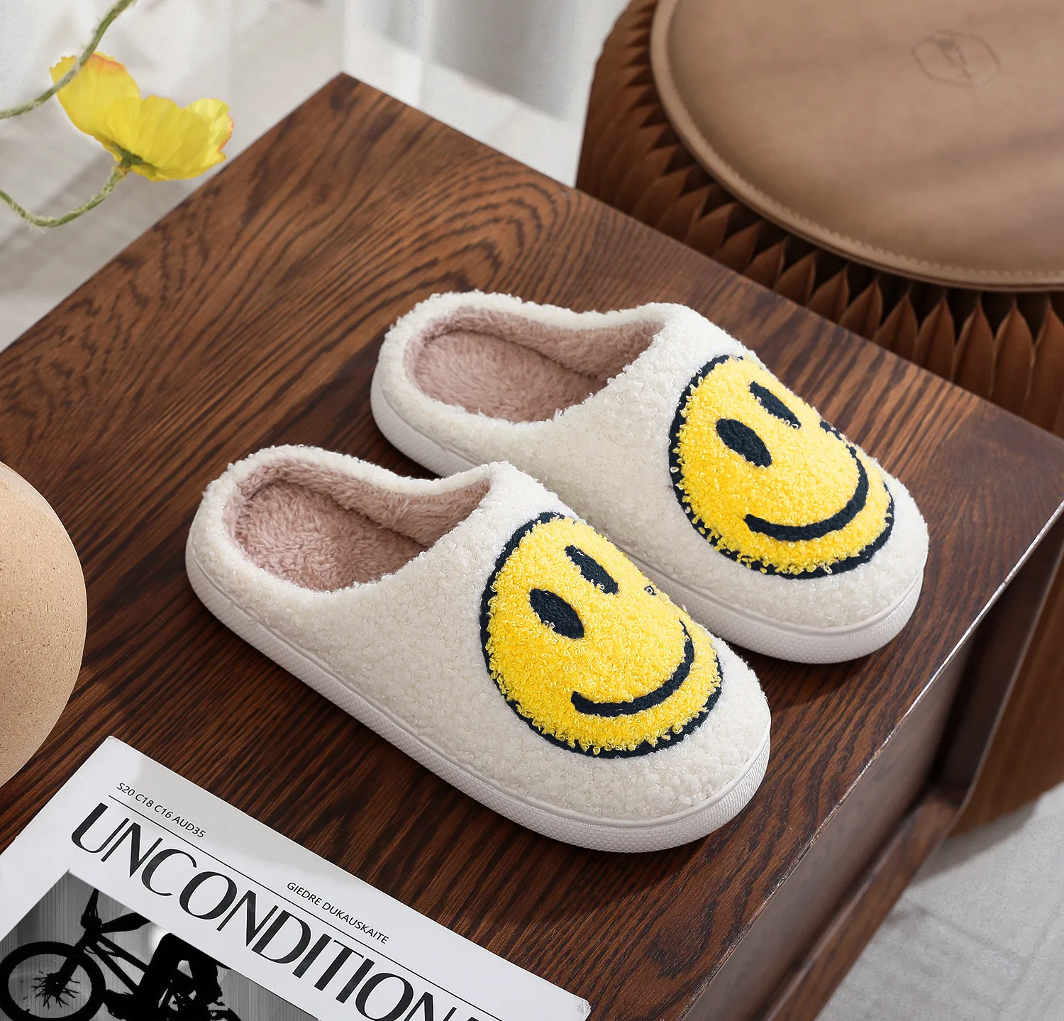 2024 Hot New Cotton Slippers Men's Thick-soled Winter Home Indoor Non-slip Warm Horror Style Home Slippers