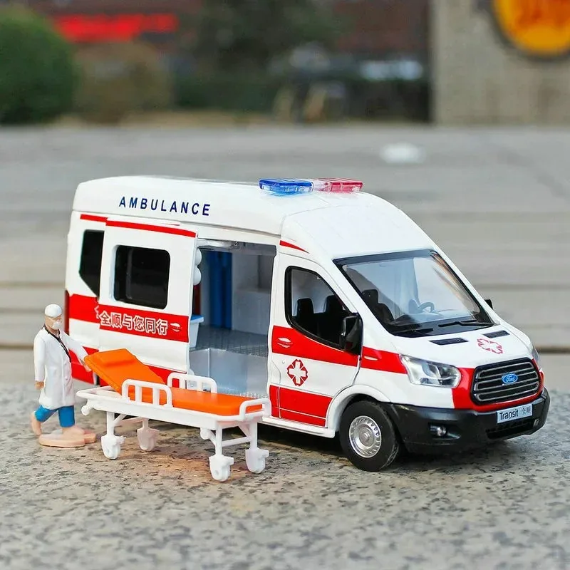 Transit Ambulance Toys Car For Children Diecast Model Vehicle Miniature Pull Back Sound & Light Collection Gift Boy Kid