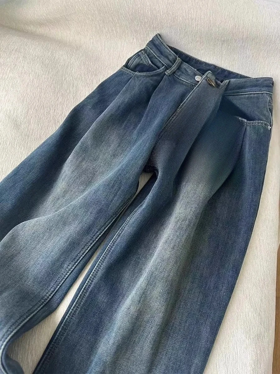 Vaqueros de mezclilla gruesos de gran tamaño y de felpa para mujer en invierno de 2025, con corte holgado y cintura alta, hace parecer más delgado