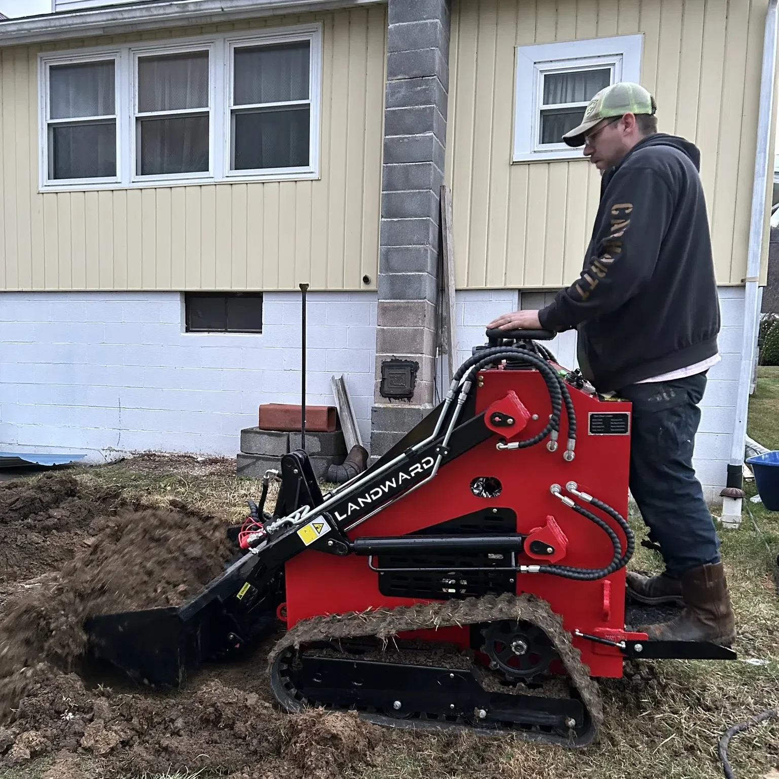 

Hot Sale Small Crawler Steer Loader CE Euro 5 Diesel Skid Steer Loader China Factory For Sale Small Wheeled Snow Plow Customized
