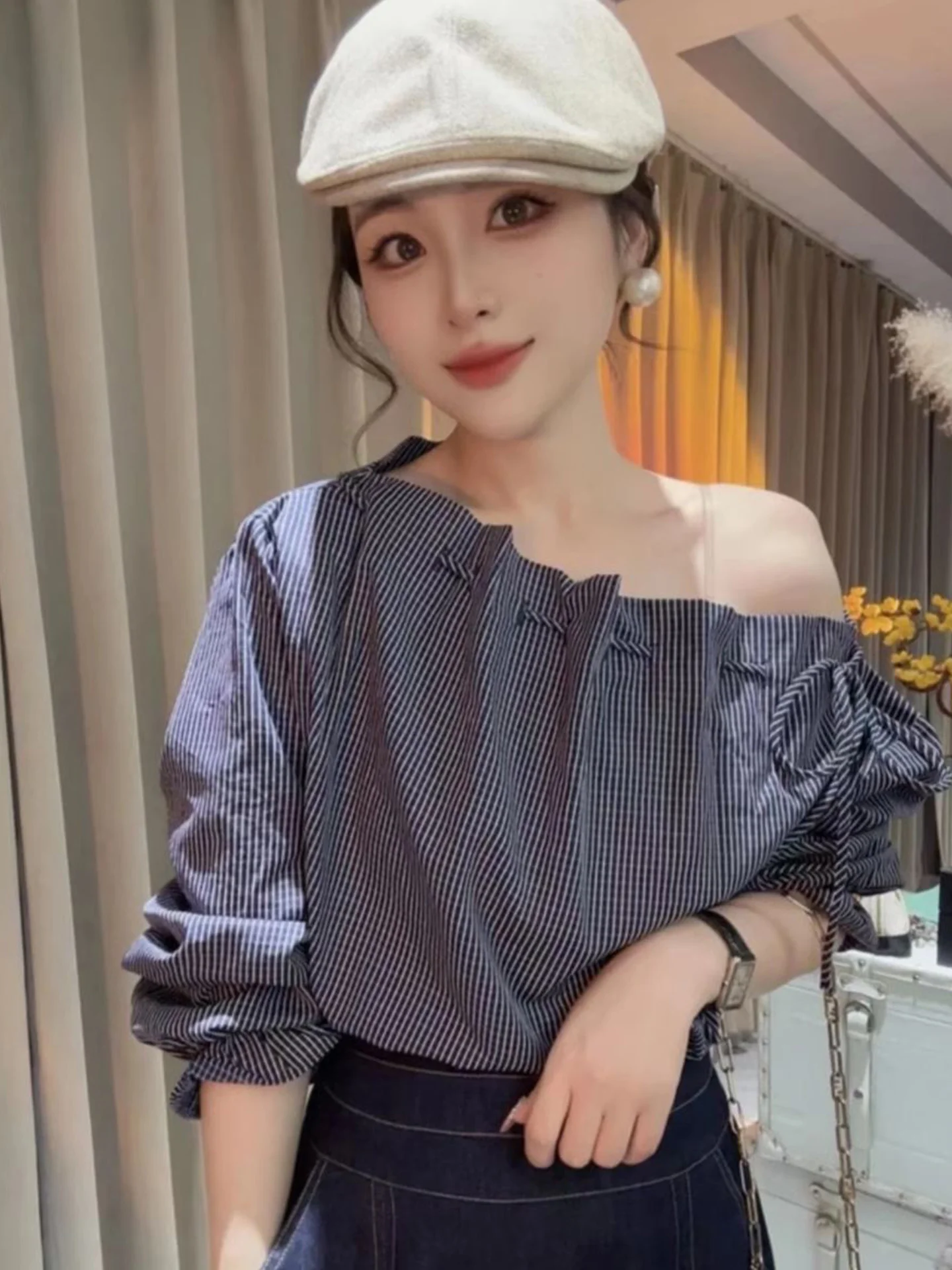 

Женская рубашка с открытыми плечами, в полоску, свободного кроя, с длинным рукавом, повседневный стиль, на шнуровке, из полиэфирного волокна, качество класса B, для ежедневной носки