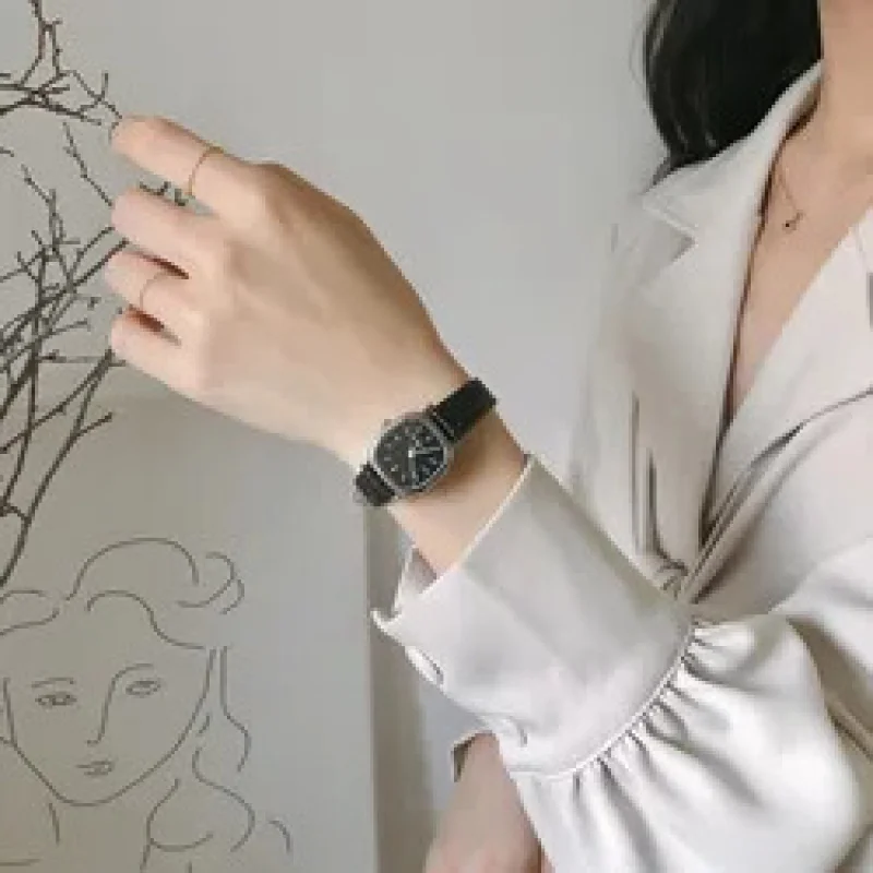 جديد الكورية ريترو كوارتز حزام ساعة للجنسين شخصية بسيطة العصرية زوجين تصميم حفلة طالب نمط ، اكسسوارات الحفلات ساعة ،