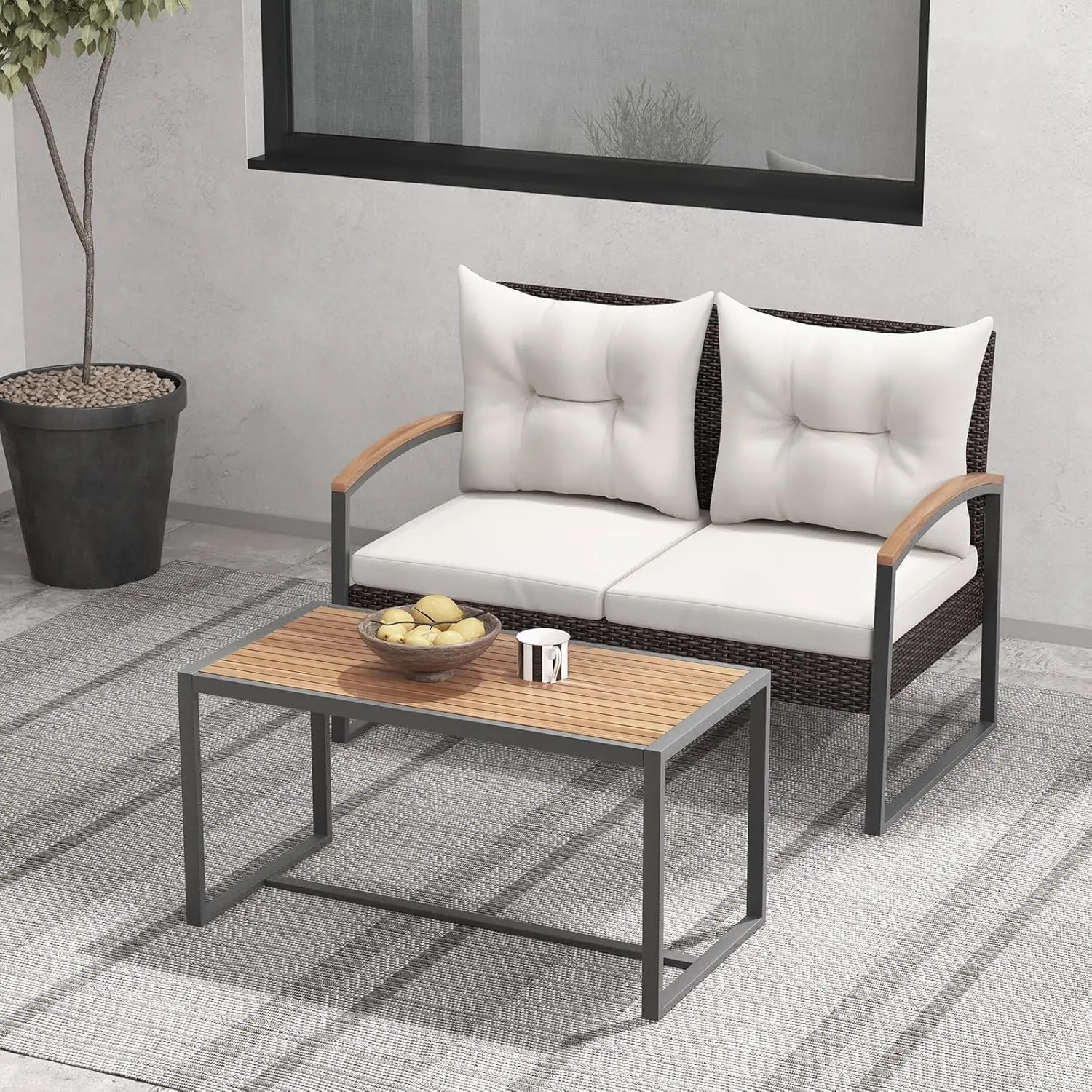 

Комплект садовой мебели из ротанга из 2 предметов: двухместный диван-софа с кофейным столиком из акации и подушками, для отдыха и бесед