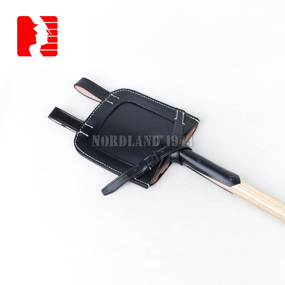 Reproduction Cosplay German Flat Shovel Entrenching Tools and Artificial Leather Cover Carrier Nordland 1944