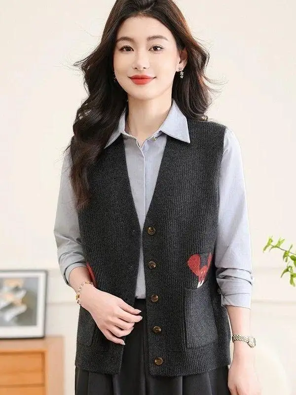 Retro Stylish V-Neck Single Button Knitted Vest Women's Fashion Autumn Winter New Style Layered Versatile Trendy Shoulder Pad