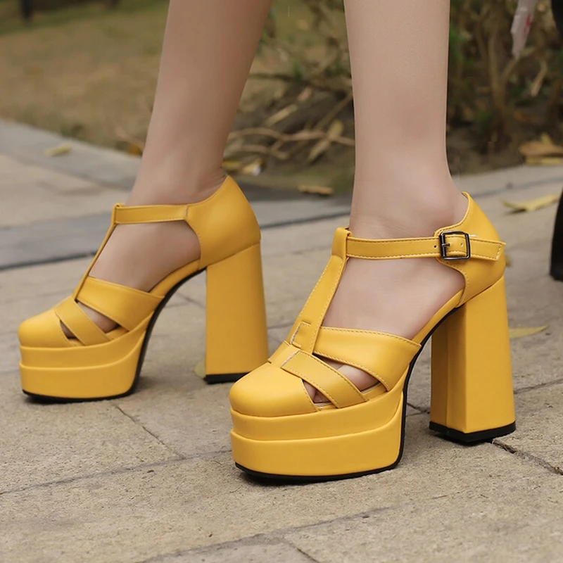 

REAVE CAT Женские сапоги до колена с острым носком 5,5 см на блочном каблуке с пряжками на ремне Повседневные винтажные коричневые крутые ботинки для верховой езды Ежедневный размер 42 43