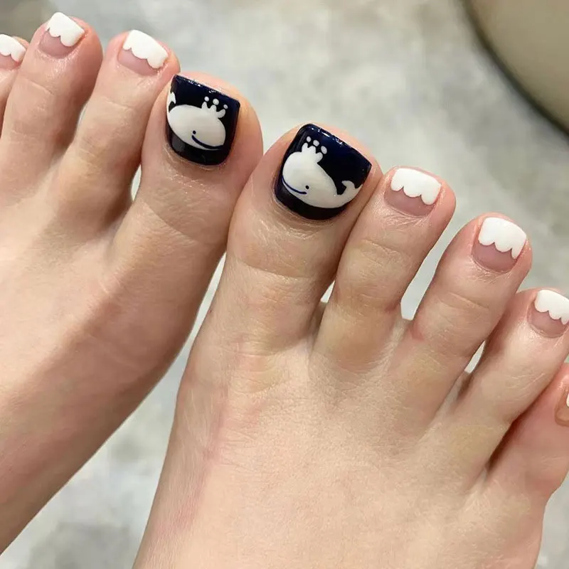 24pcs/box wearable black and white pedicure and manicure with cute whale short fake nails