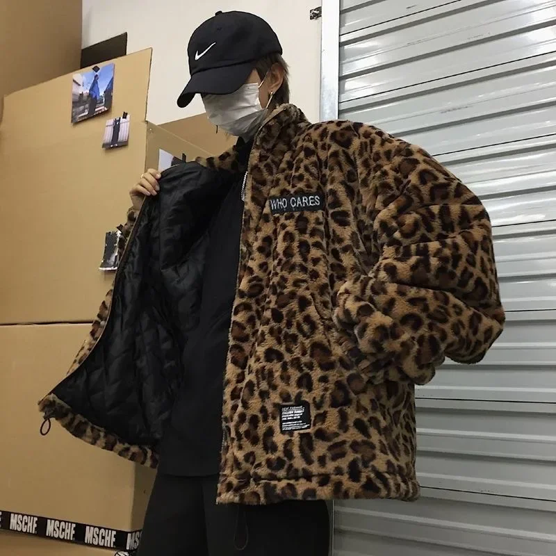 

Korean Version of the New HipHop Cross Letter Winter Leopard Coat Mens Rabbit Fur Coat Polar Fleece Coat Street Leisure Harajuku