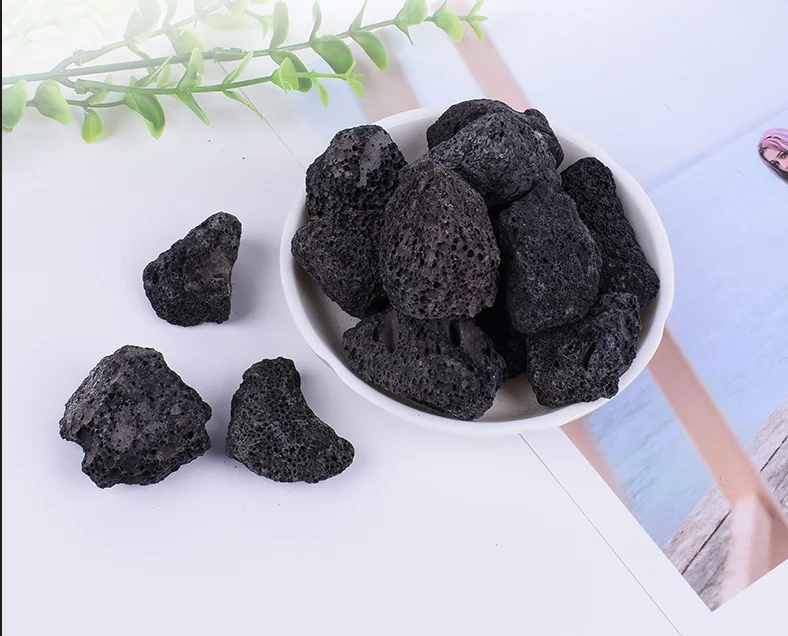 50/100g Natural Volcanic Rock Original Stone Aromatherapy Essential Oil Diffuser Stones Irregular Energy Stone for Charms Women