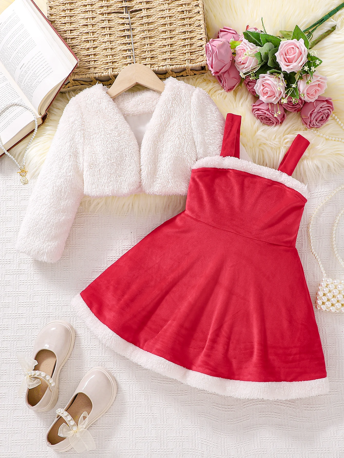 Zweiteiliges Set für Mädchen, Winter, Weihnachten, Plüsch, rotes Neckholder-Kleid und Mantel, festliches Outfit für Kinder für Urlaubspartys und Veranstaltungen