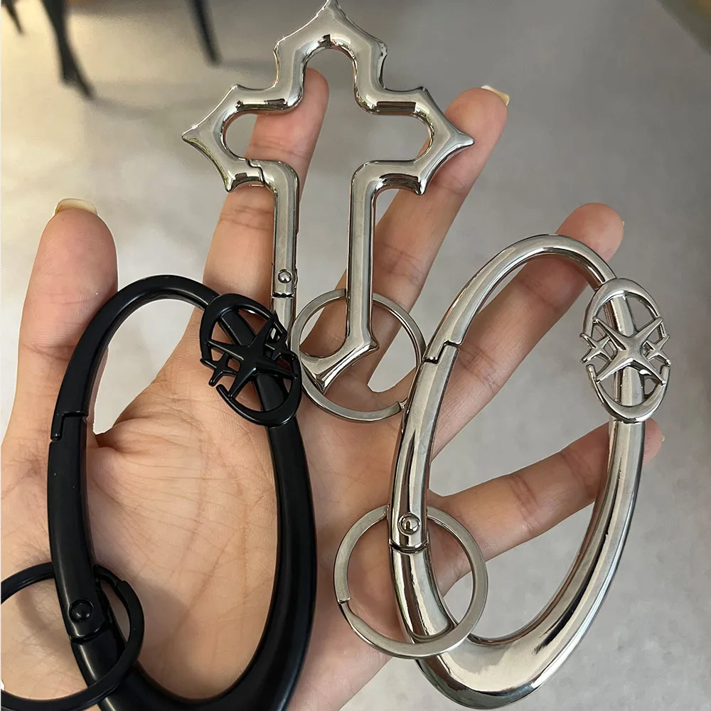 New Star Essential Icon Carabiner Keychain Blackout Women Men High Quality Oval Solid Belt Buckle Unisex Couple Sliver Key Ring image 6