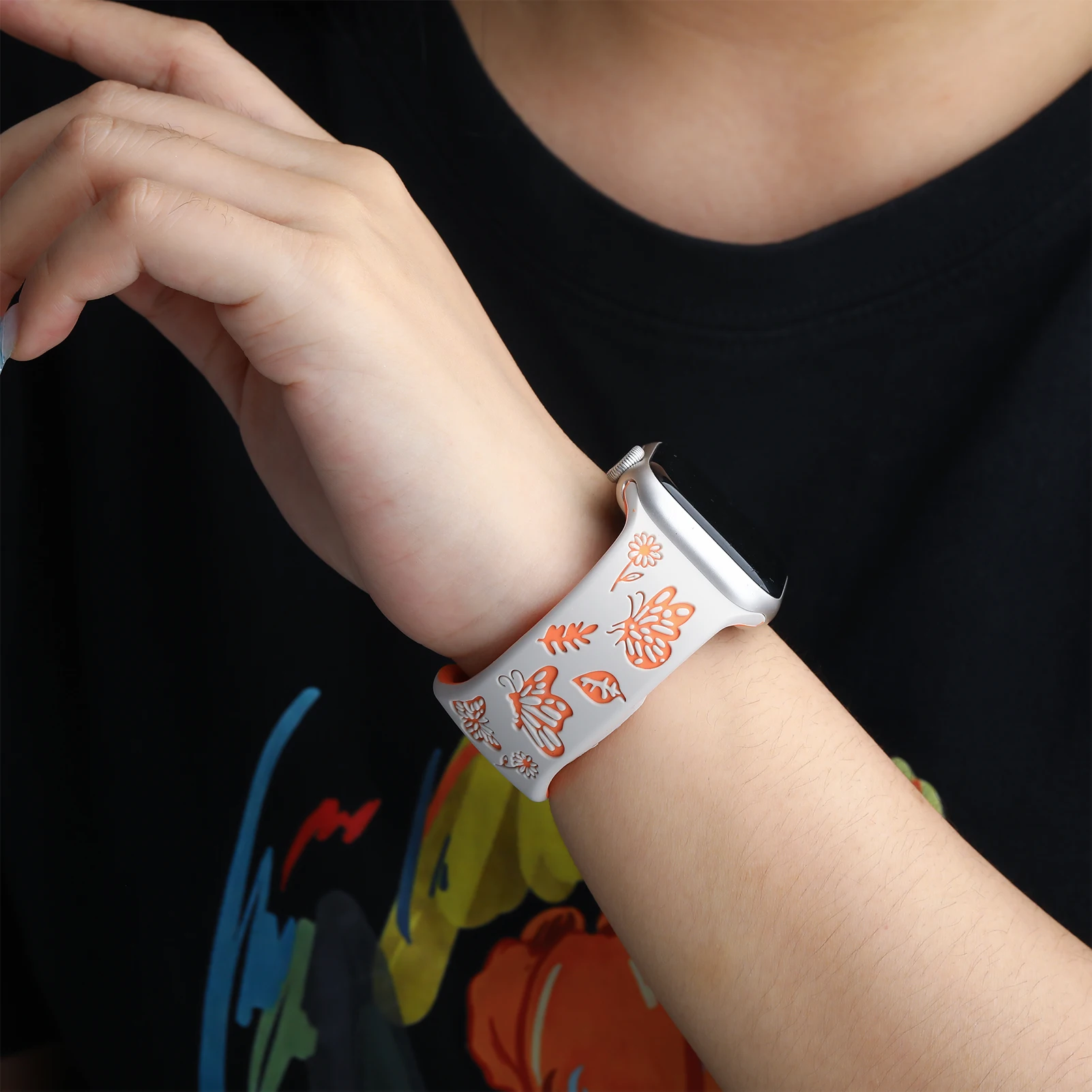 Engraved Butterfly Strap For Apple Watch Band 45mm 44mm 49mm 40mm 41mm 38mm Silicone Bracelet Series 9 8 7 6 5 4 3 SE Ultra 2