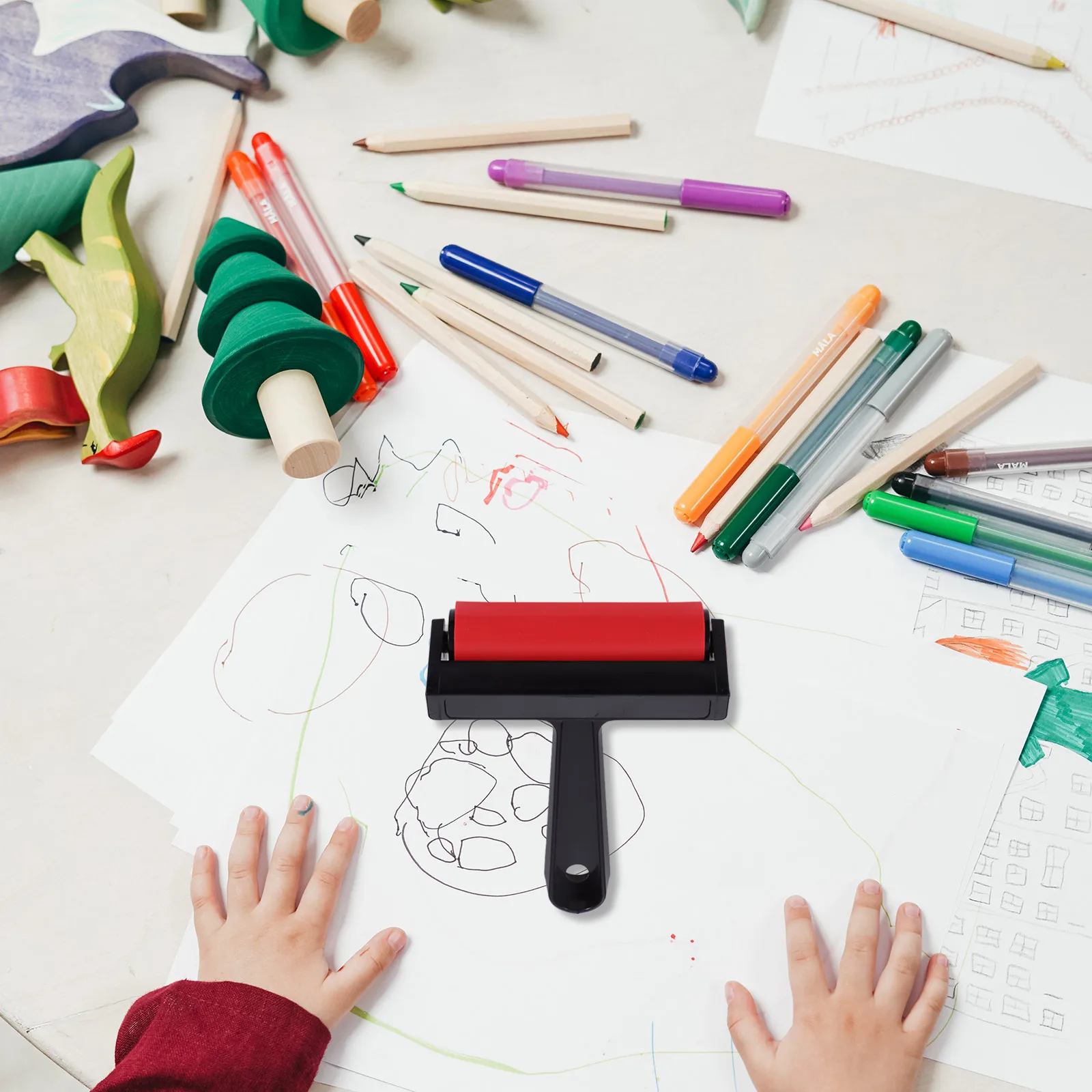 

Small Handheld Printmaking Tool for Children's Art Projects Rubber Ink Roller Easy Grip Craft Painting Applicator DIY Fun