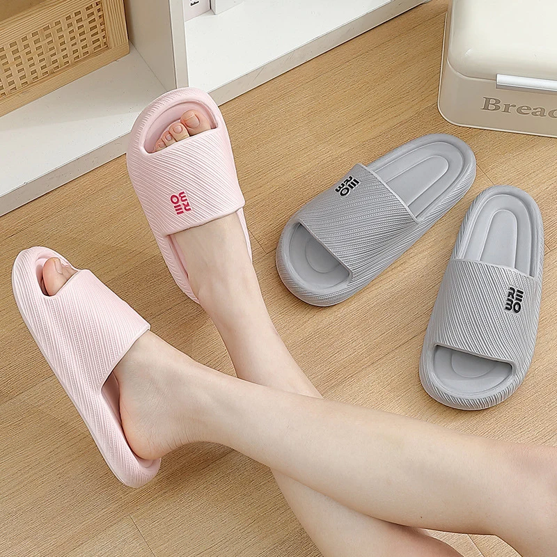 

Lightweight Soft Sole Couple Home Slippers Women 2026 Summer Eva Non Slip Beach Flip Flops Woman Platform Indoor Bathroom Slides