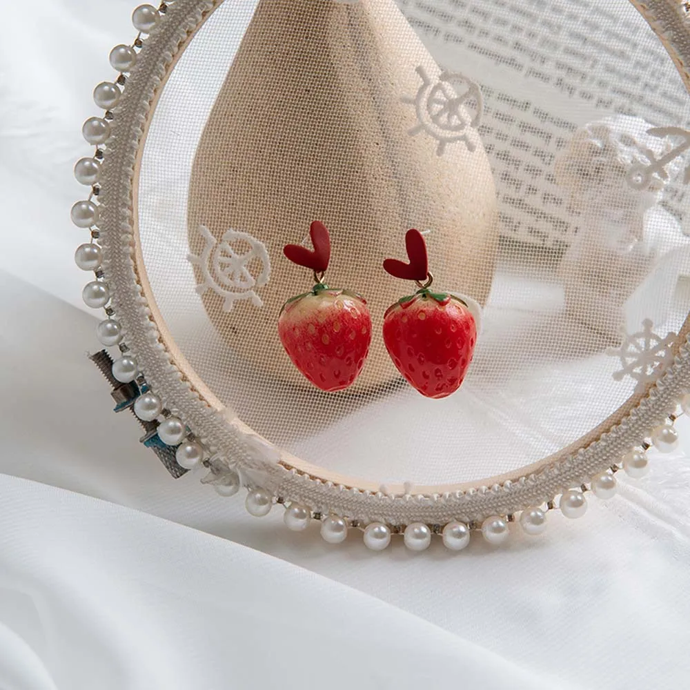 Sweet Lovely Heart Women Strawberry Cute Ear Stud Earrings Fashion Jewelry Dangle Earrings