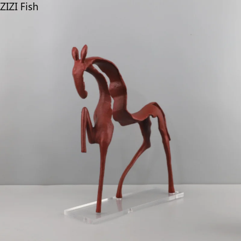 Simple Creative Metal Hollow Out Horse Desktop Ornament Animal Sculpture Living Room Decoration Abstract Crafts Home Decoration
