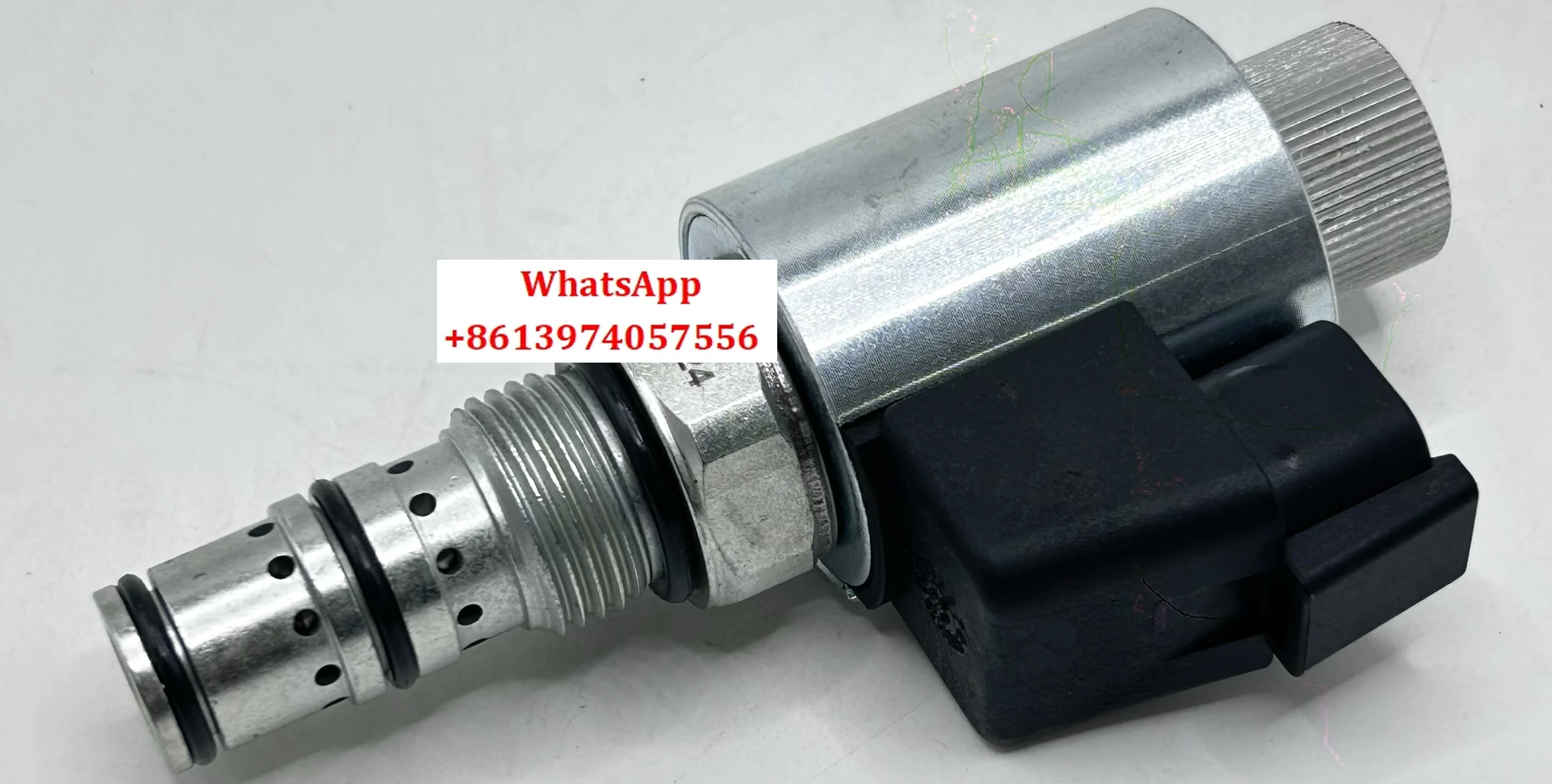 

Suitable for excavator XCMG XE60 75 80 135 150 215 walking pilot fast and slow crushing solenoid valve