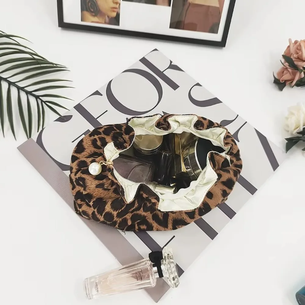 Pearl Zipper Women Makeup Bag Large Capacity Portable Toiletry Travel Organizer Pouch Leopard Printed Handbag Make Up Bags