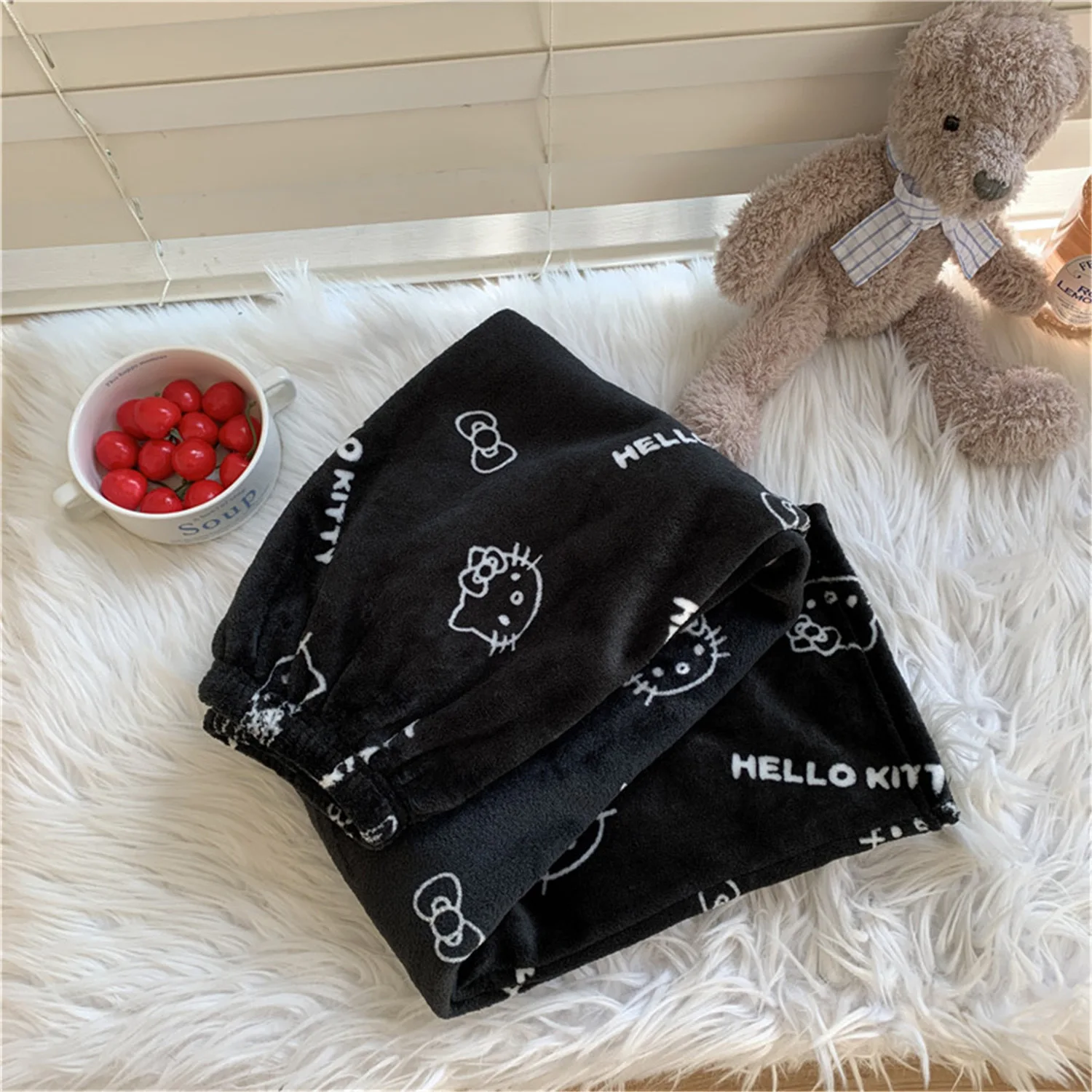 Sanrio Hello Kitty Pajamas Pants Black Pink Anime Flannel Women Warm Woolen White Cartoon Casual Home Autumn Winter Fashion Pant