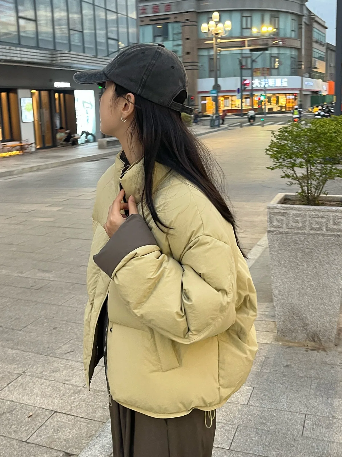 

Женское пуховое хлопковое пальто, зима 202, новинка 202, корейское свободное пальто с хлебом, маленький размер, удобное полиэфирное волокно