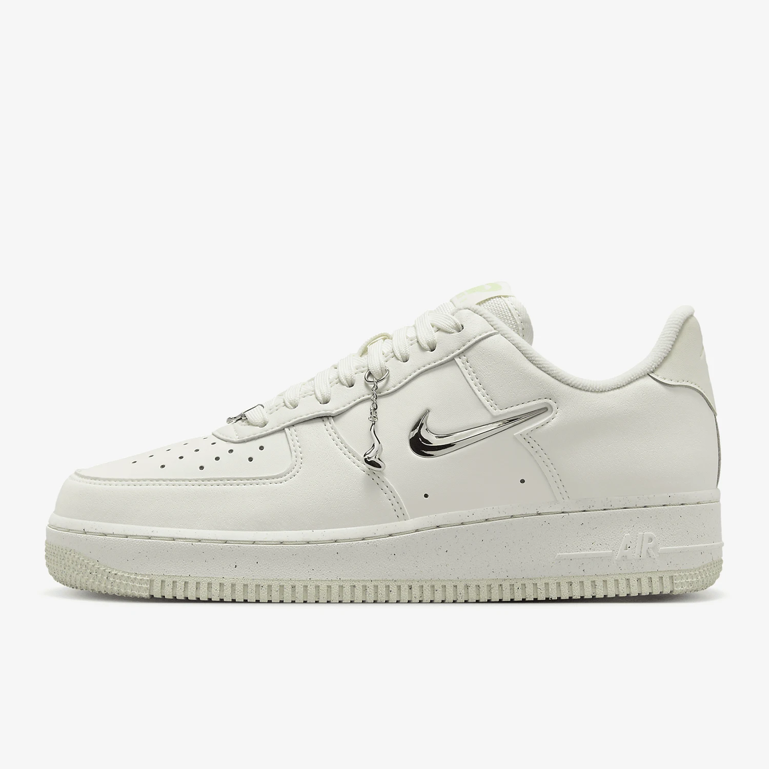 حذاء رياضي كاجوال كلاسيكي متين للسيدات من Nike Official أصلي لعام 2024 FN8540-100