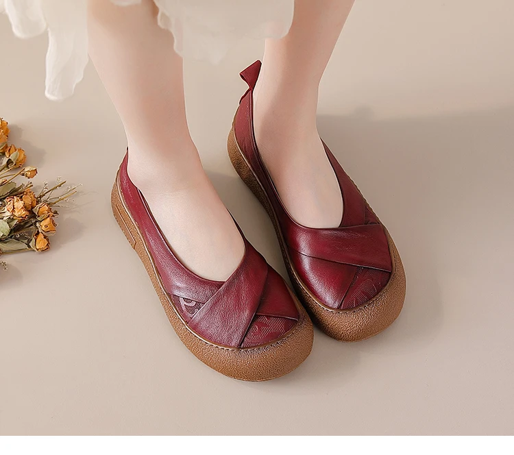Neue Echtleder-Ballerinas für Damen, V-Ausschnitt Slip-On Schuhe, Retro-Kreuzfalt-Mokassins mit Prägungsmuster für Damen – Detail 12