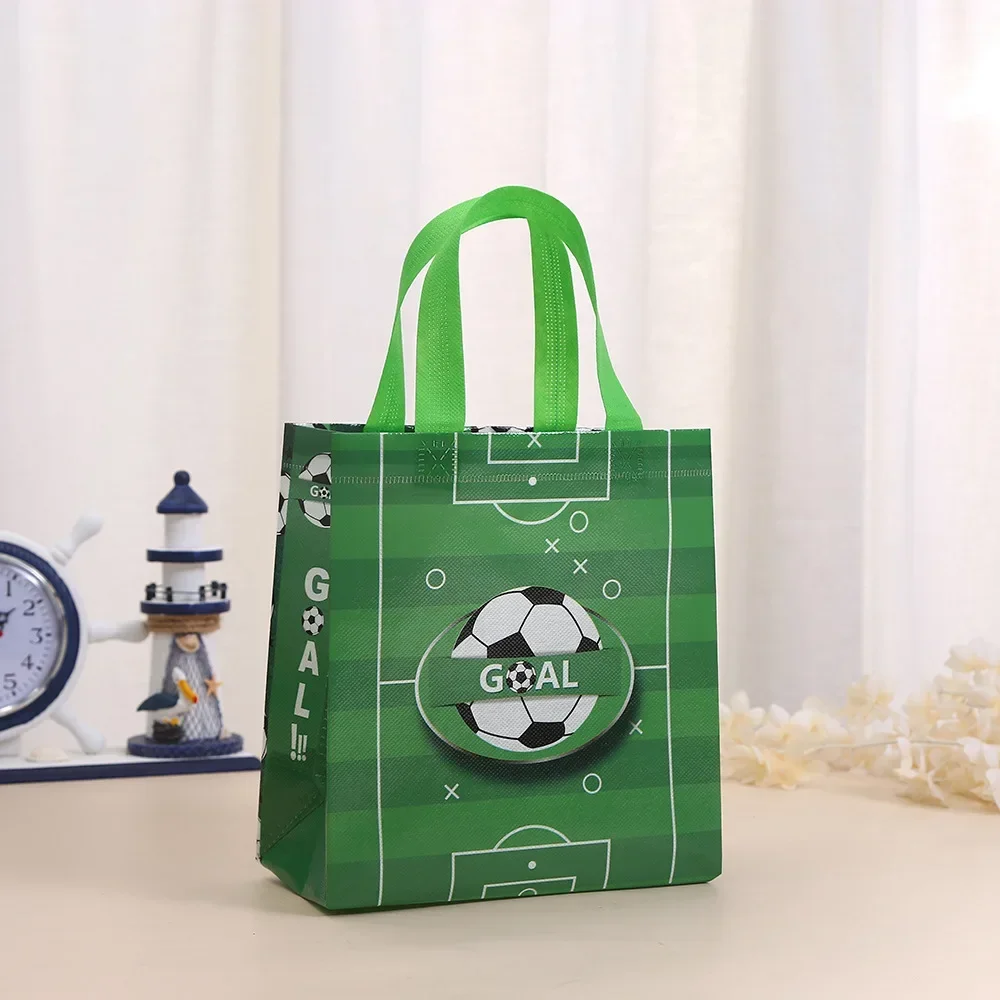 10 Stück Sport-Fußball-Themen-Geschenkverpackungsbeutel, Fußball-Vlies-Einkaufstasche für Kinder, Jungen, Geburtstag, Babyparty, Party-Dekoration – Detail 4