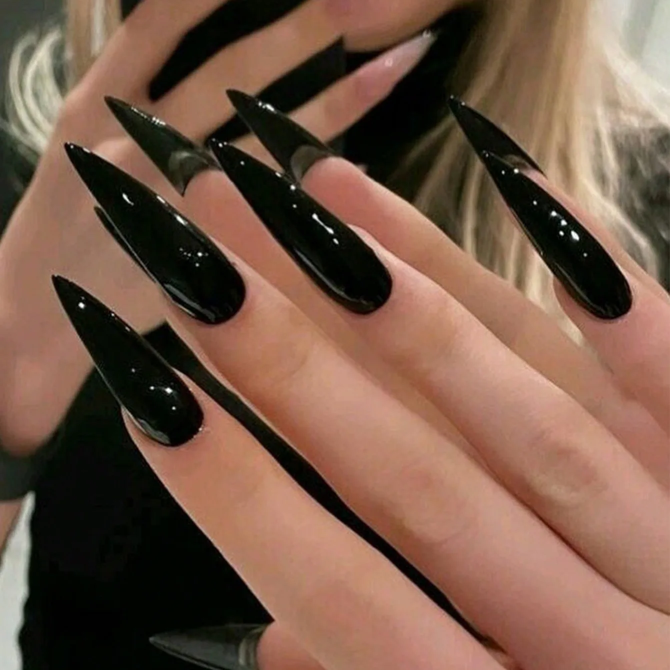 

24pcs Press on Fake Nails Long-Length with Sharp Tips Press-On Nail Suitable for Nail Art Removable Wearable False Nail