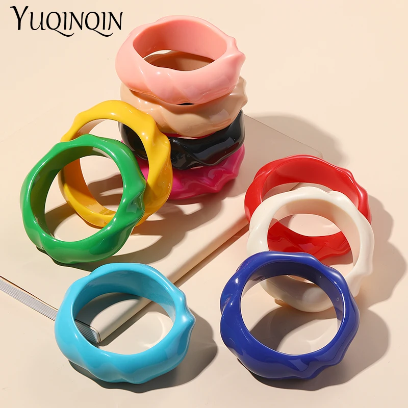 Bracelets en résine pour femmes, manchette gravée, à la mode, en acrylique blanc, large et grand, breloque Simple, bijoux de fête