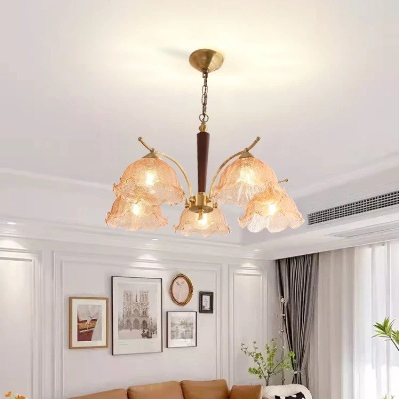 

nostalgic and warm American style, living room bedroom light, Nanyang style all copper, light luxury retro dining room light