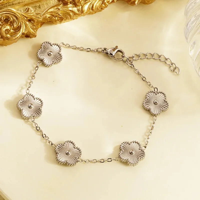 1Pc Y2K Style Metal Double Sided Plum Blossom Plant Five Leaf Flower Adjustable Bracelet Stainless Steel Luxury Women's Clover image 4