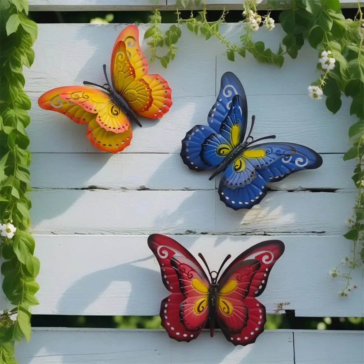 

2 Pcs Metal Butterflies Garden Decor 9.45''x7.09'' Medium Butterfly Outdoor Patio Backyard Balcony Sculpture Colorful Decations