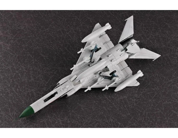 Trumpeter 1/72 China ShenYang F-8II "Finback"-B Fighter Military Assembly Model Toy Building Kits For Adults 01610