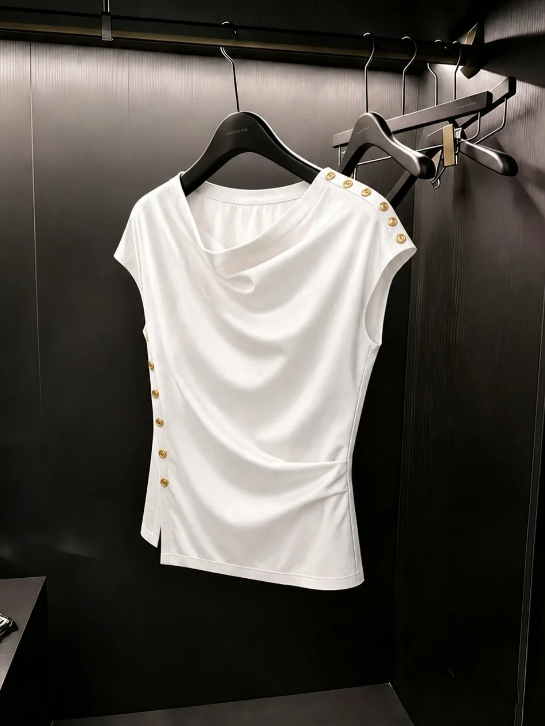 

Elegant Casual Loose Commute Style Fashionable Small Shirt New Light Luxury Summer 2026 Women's Silk Top Korean Version