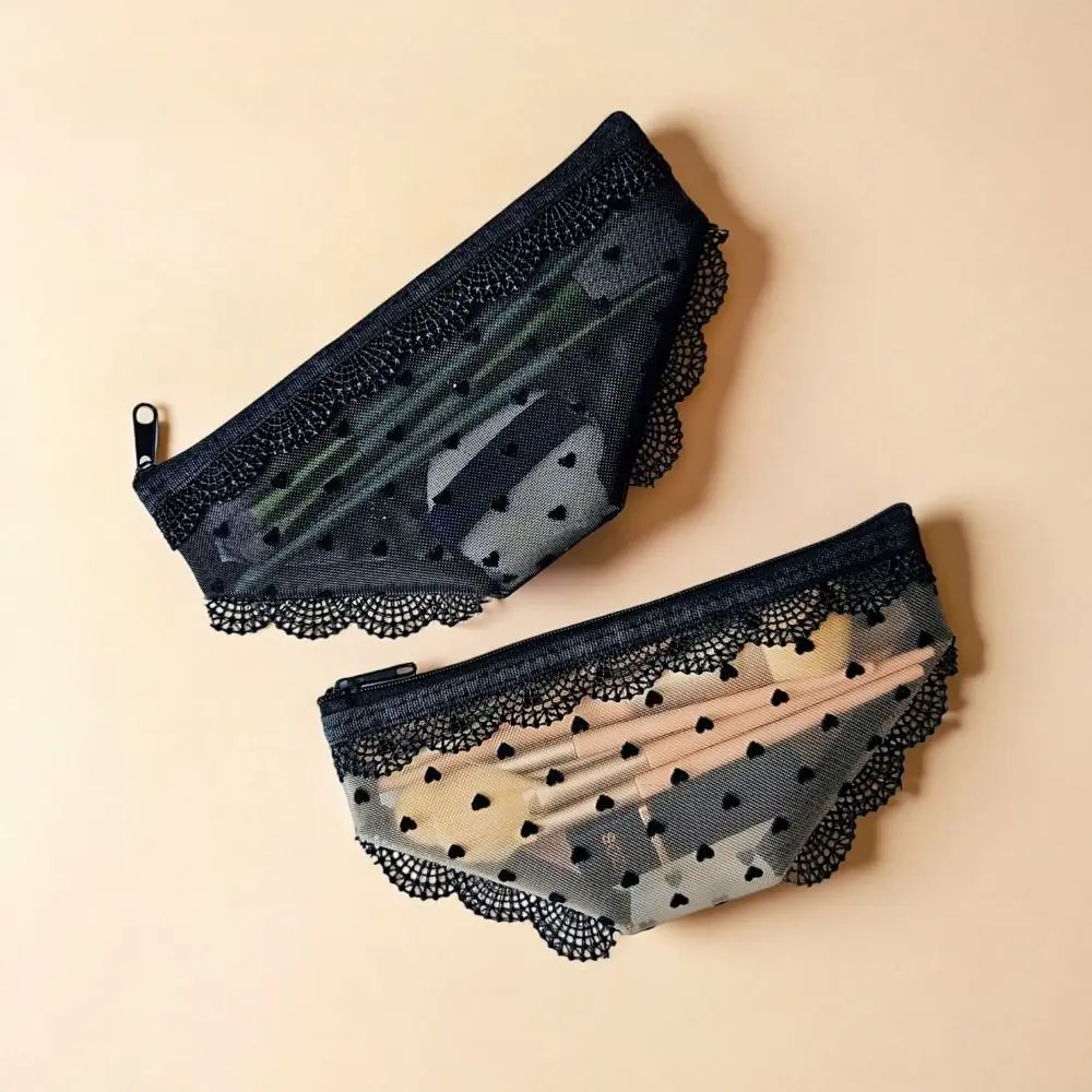 Creativity Briefs Shape Cosmetic Bag Mesh Transparent Makeup Storage Pouch Lace Heart Y2K Toiletry Bag Storage for Travel