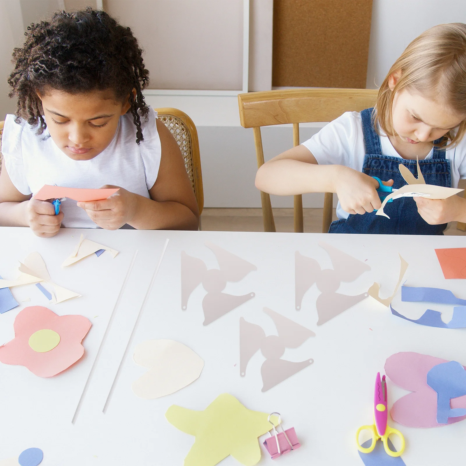 10 個の落書き紙風車子供用ブランク風車 DIY 描画練習クリエイティブアートクラフト教育活動セット