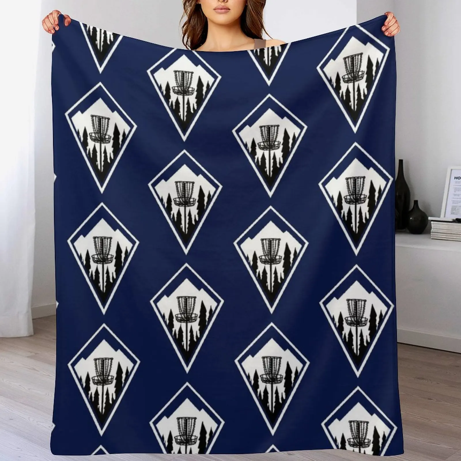 

Disc Golf Mountains Throw Blanket