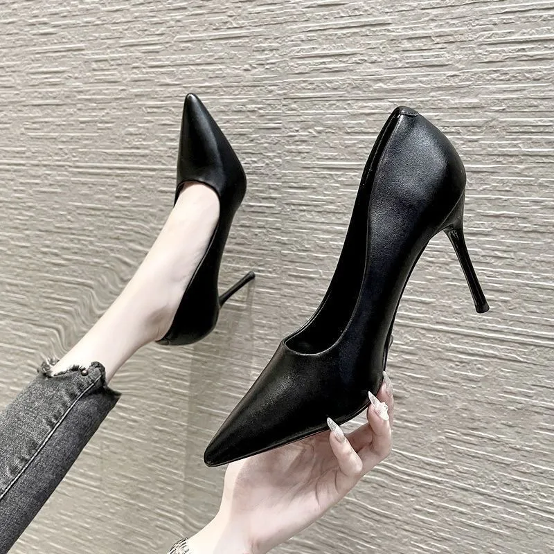 New Soft Leather Black Professional High Heels Female Stiletto All-match Flight Attendant Single Shoes Work Shoes 2026