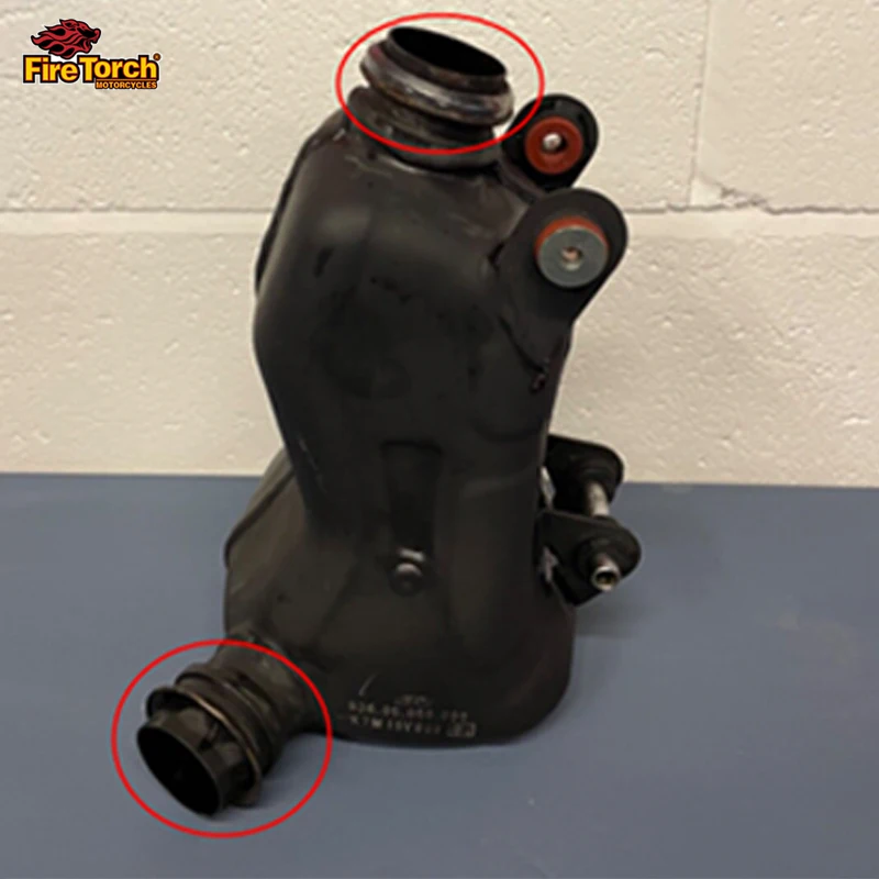 زلة على ل KTM DUKE 125 250 390 RC390 SVARTPILEN 401 2017-2019 دراجة نارية العادم وصلة الأنابيب سحق طوقا مزيل تعزيز